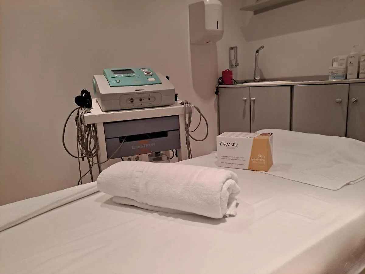 Aparthotel Monarque Sultan Marbella 4*,